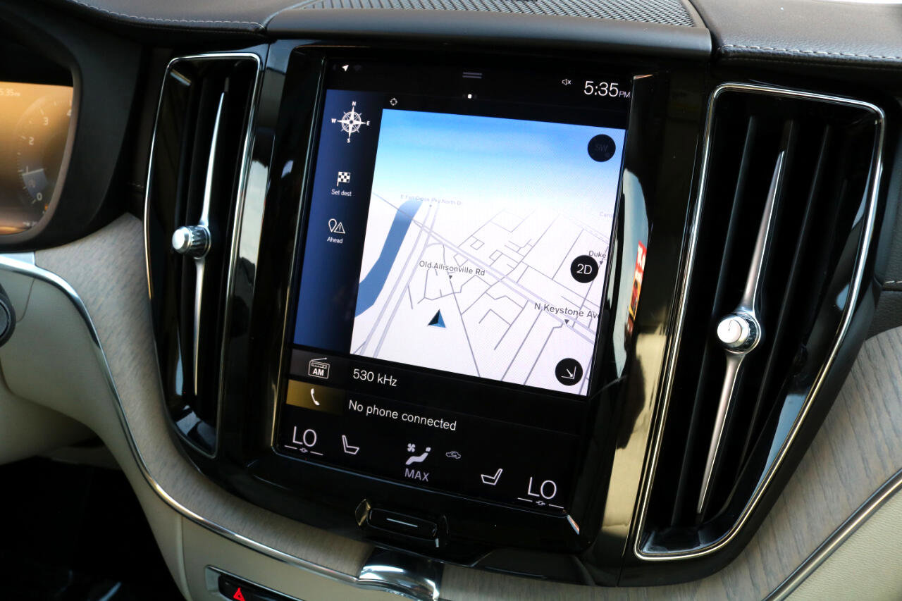 Used 2021 Volvo XC60 T5 Inscription w/ Climate Package image 22