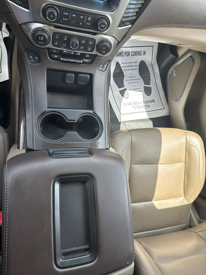 Used 2020 Chevrolet Suburban LT image 30