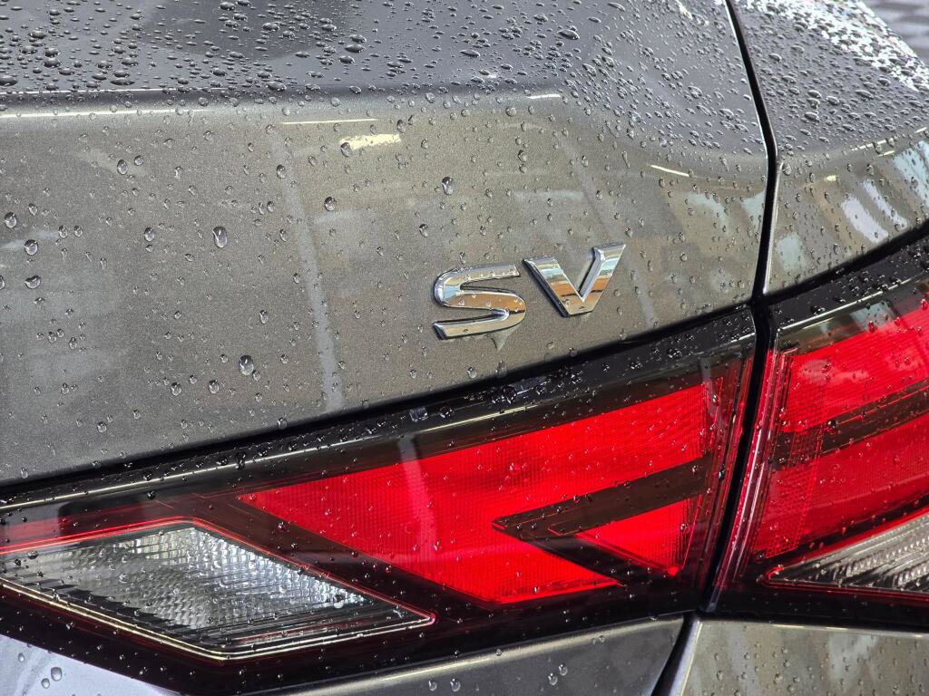Used 2024 Nissan Sentra SV FWD image 14