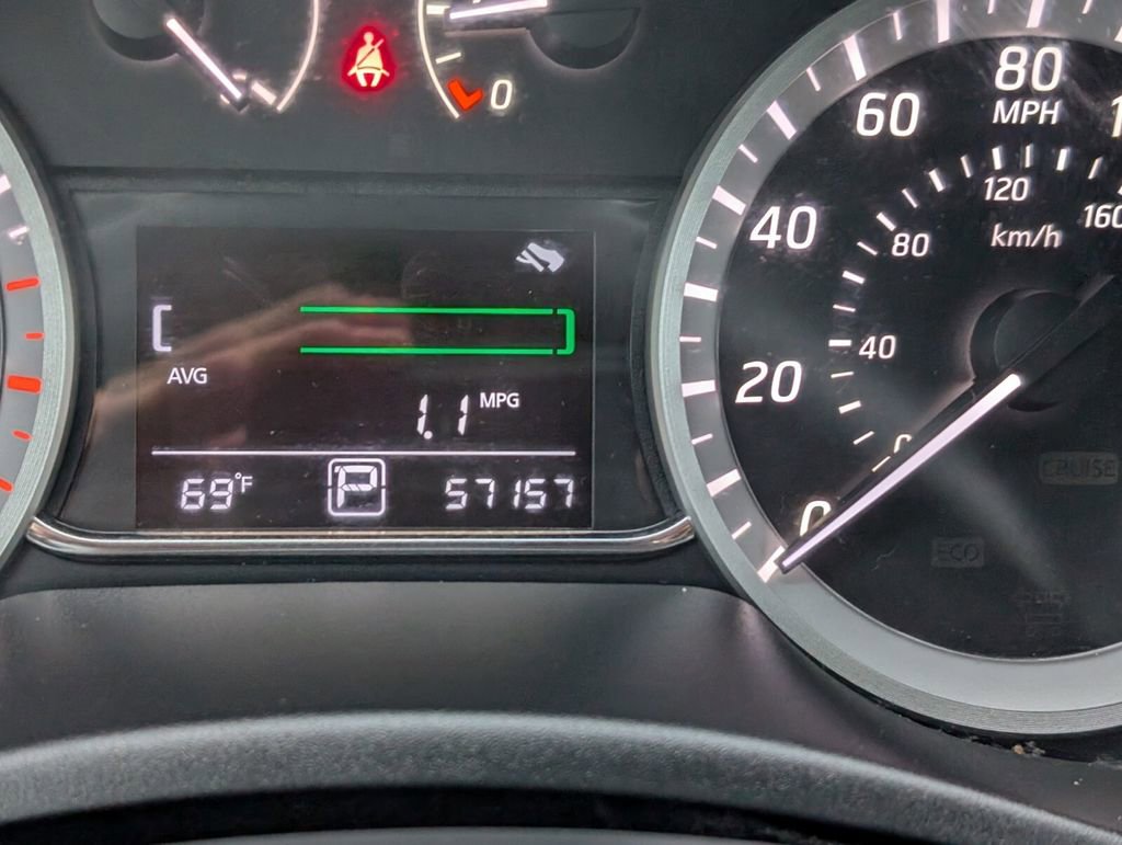 Used 2015 Nissan Sentra SV image 25