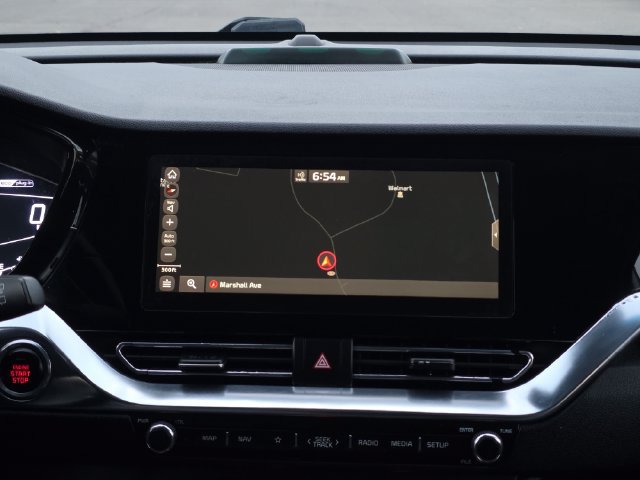 Used 2020 Kia Niro EX Premium FWD image 21
