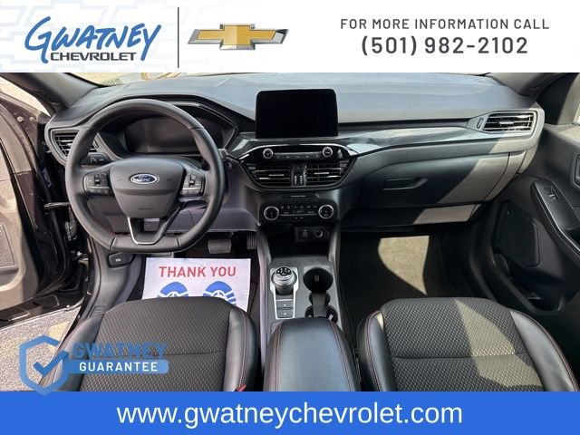 Used 2025 Ford Escape ST-Line FWD image 31