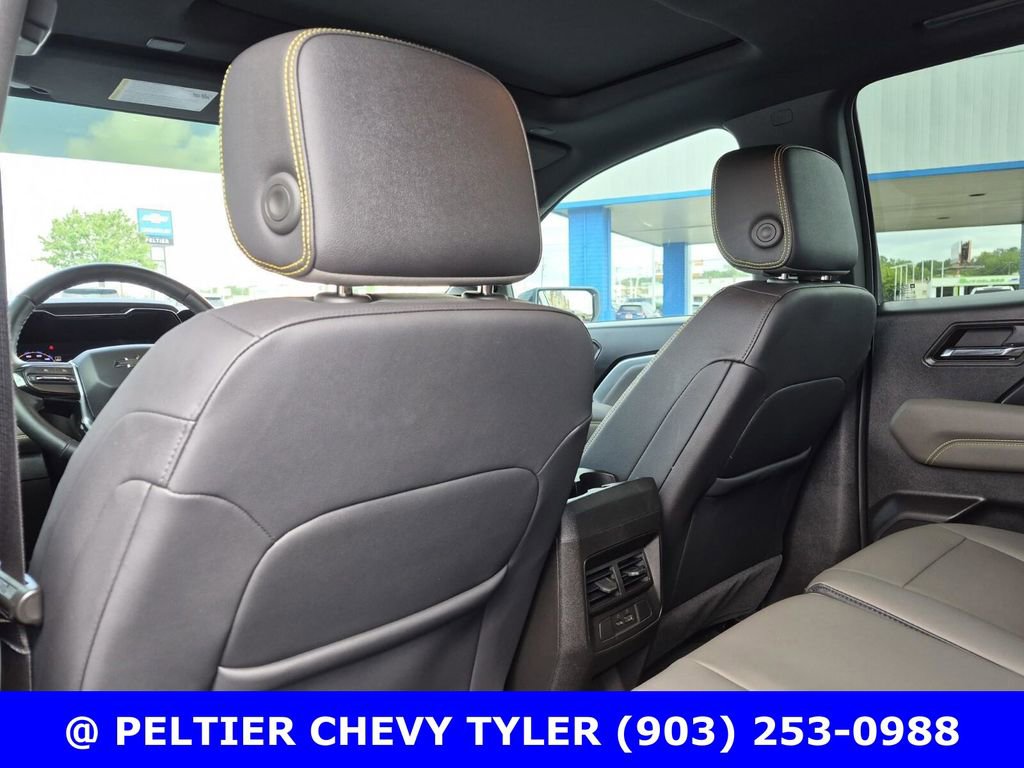 Used 2024 Chevrolet Colorado ZR2 w/ ZR2 Convenience Package III image 40