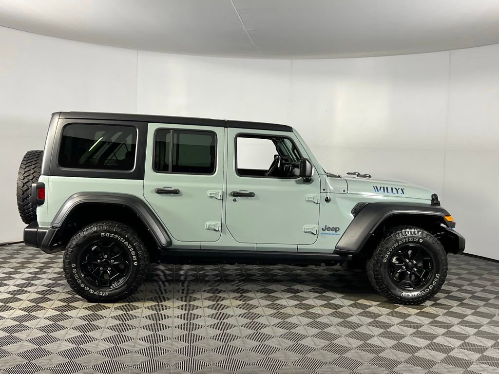 Used 2023 Jeep Wrangler Unlimited w/ Cold Weather Group image 5
