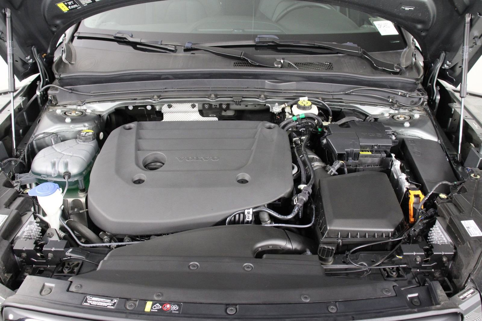 Used 2026 Volvo XC40 B5 Ultra w/ Climate Package AWD/4WD image 24