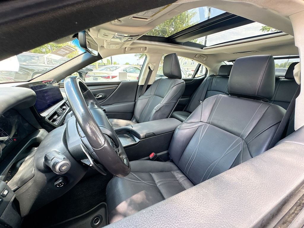 Used 2024 Lexus ES 350 Ultra Luxury FWD image 11