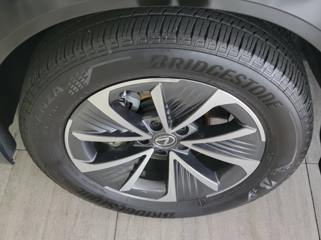 Used 2024 Lexus RZ 300e Premium w/ Technology Package FWD image 8