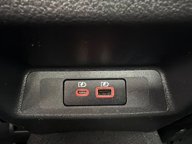 Used 2024 Nissan Altima 2.5 SV AWD/4WD image 17