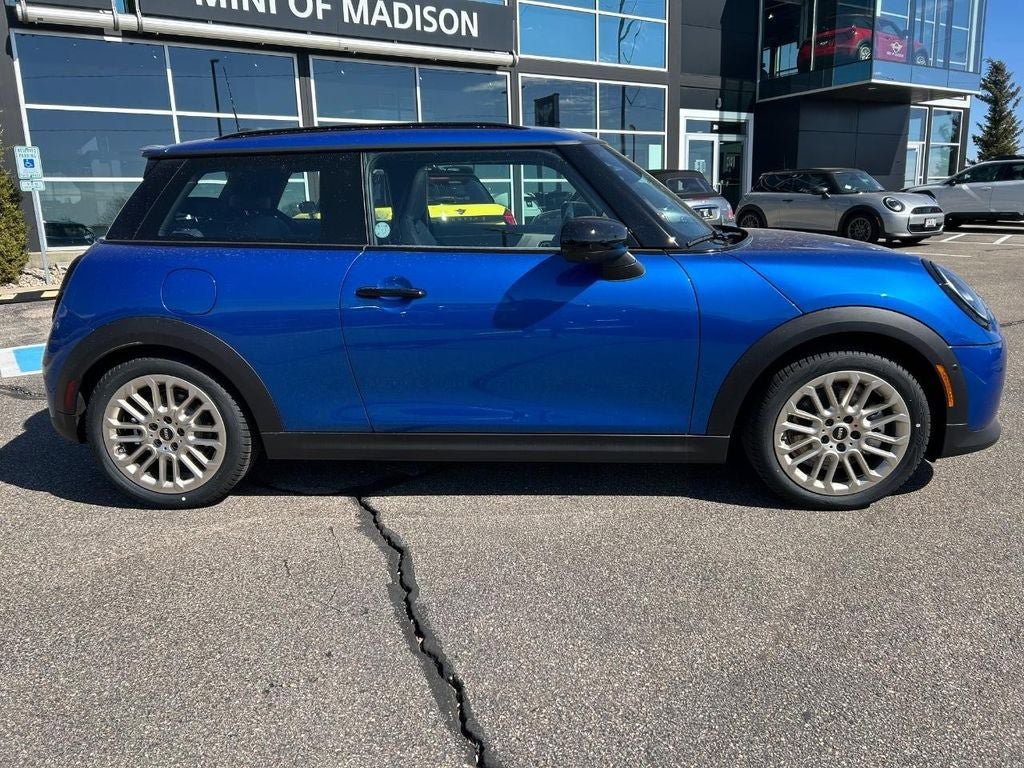 Used 2025 MINI Cooper S FWD image 2