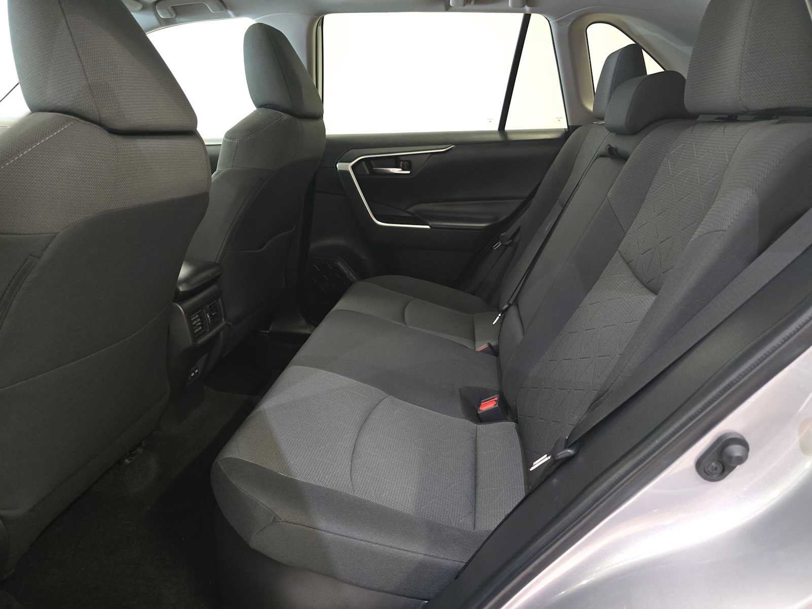 Certified 2022 Toyota RAV4 XLE w/ Convenience Package AWD/4WD image 24