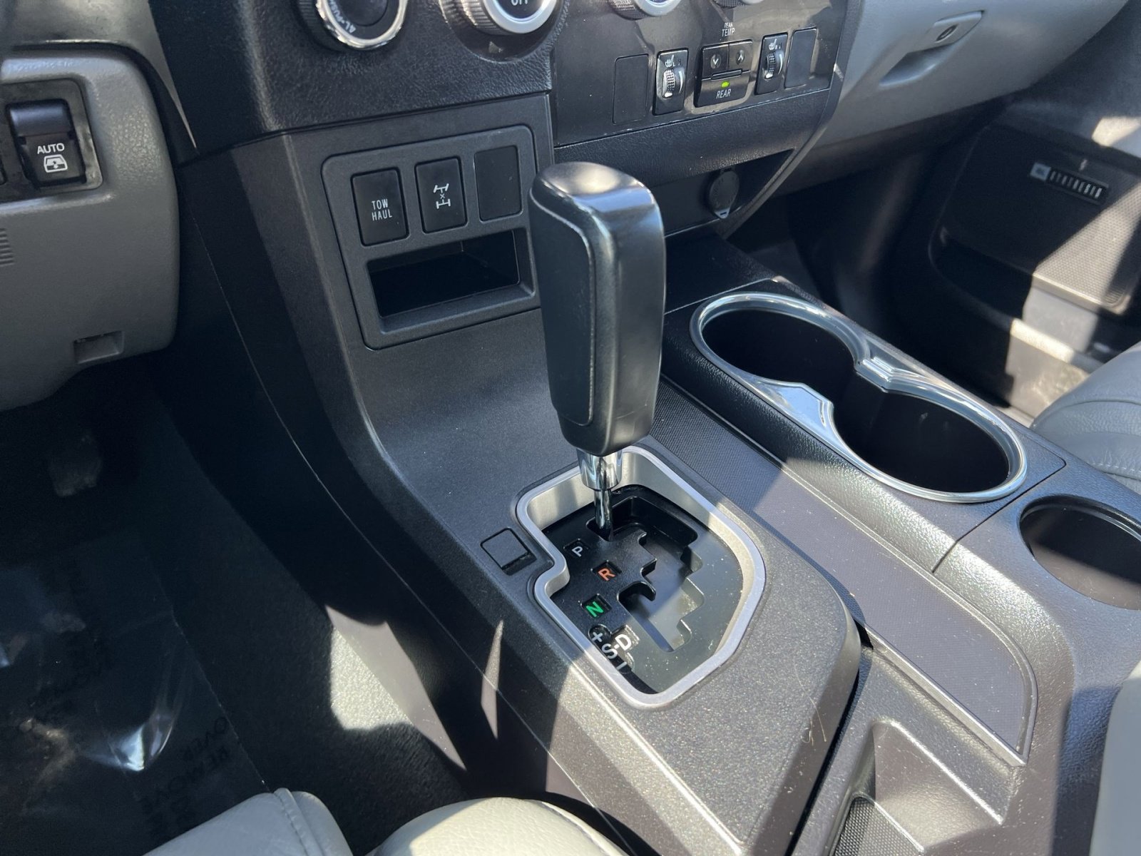 Used 2020 Toyota Sequoia Limited w/ Safety & Convenience Package image 22