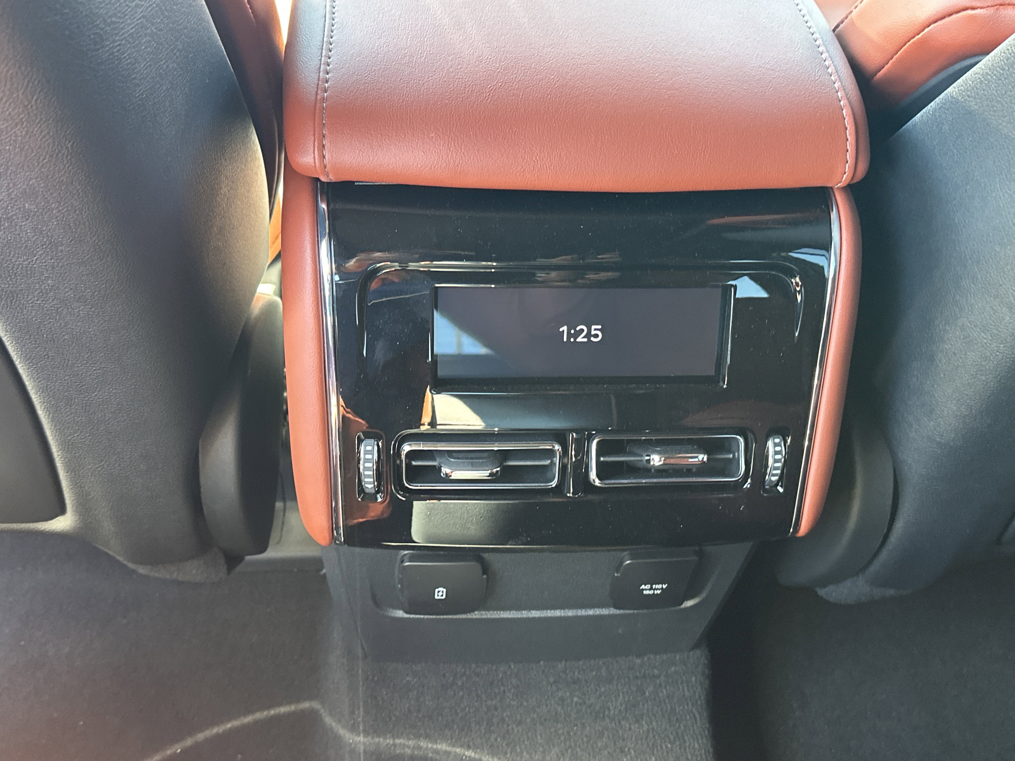 New 2025 Lincoln Aviator Reserve w/ Equipment Group 201A image 14