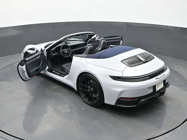 Certified 2026 Porsche 911 Carrera GTS RWD image 25