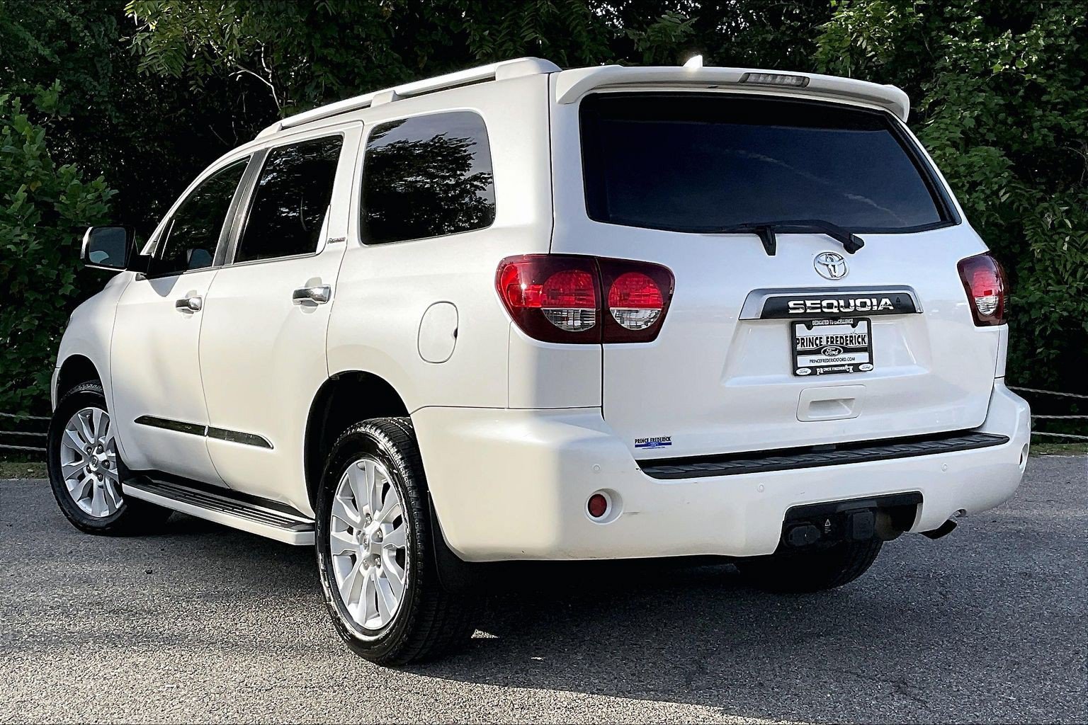 Used 2021 Toyota Sequoia Platinum AWD/4WD image 12