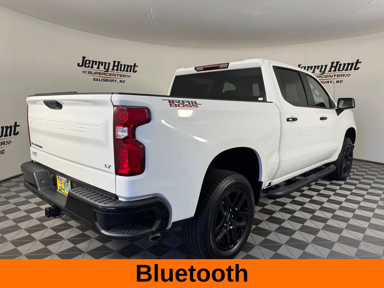 Used 2025 Chevrolet Silverado 1500 LT Trail Boss w/ Protection Package AWD/4WD image 7