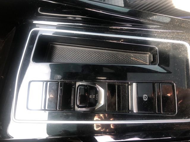 Used 2024 Volkswagen Golf R AWD/4WD image 17