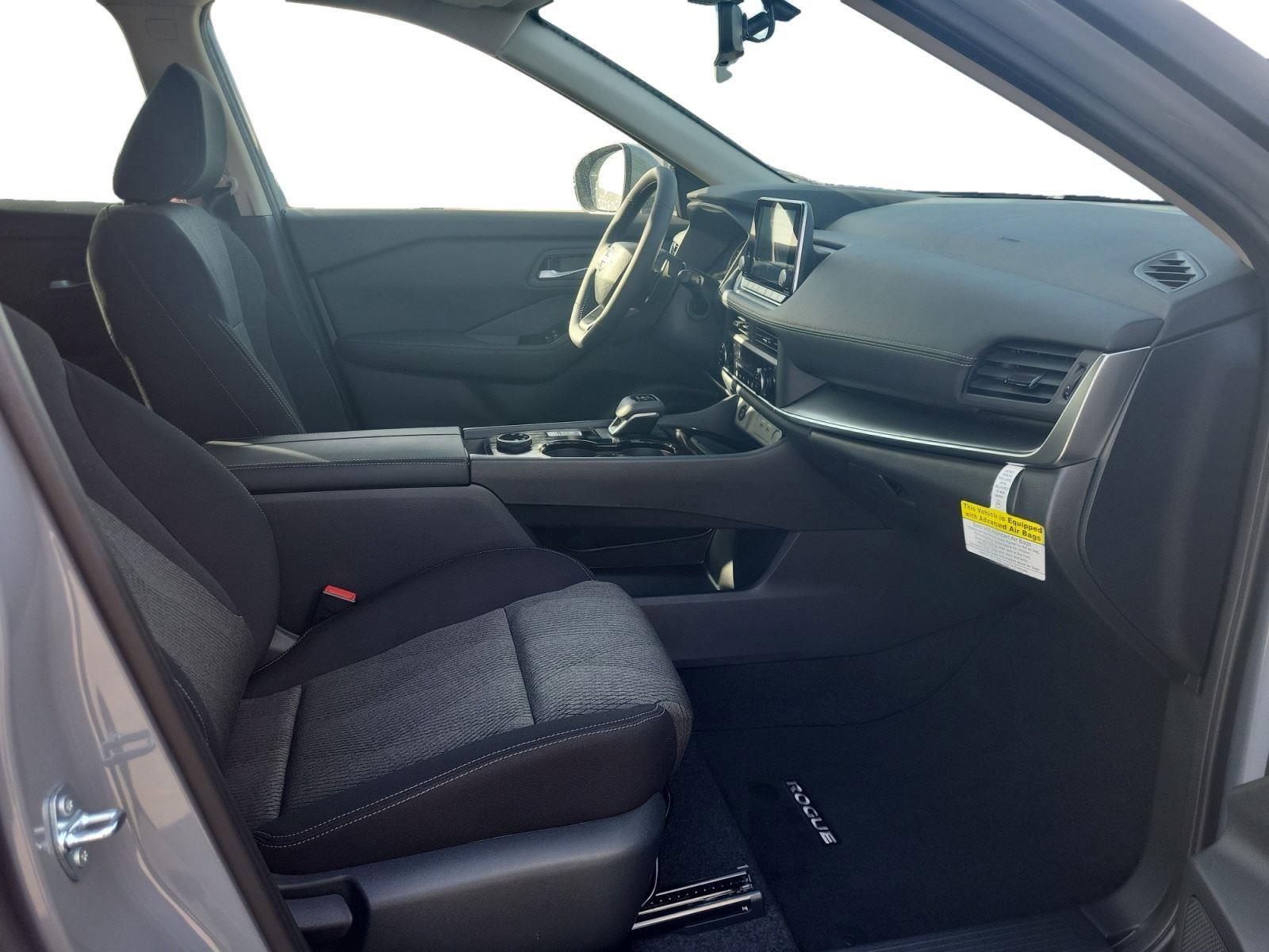 New 2026 Nissan Rogue SV image 25