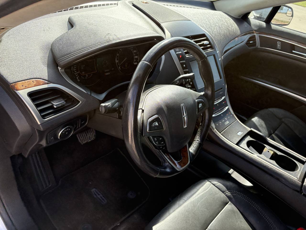 Used 2013 Lincoln MKZ FWD image 13