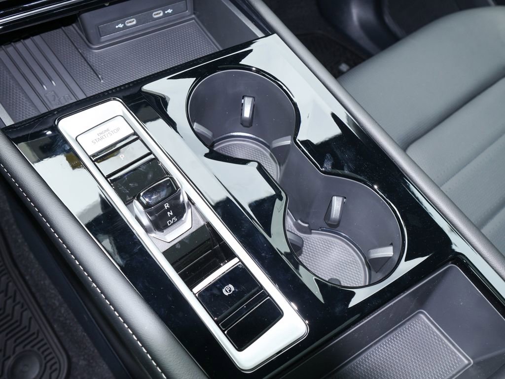 New 2026 Volkswagen Tiguan SE R-Line AWD/4WD image 28