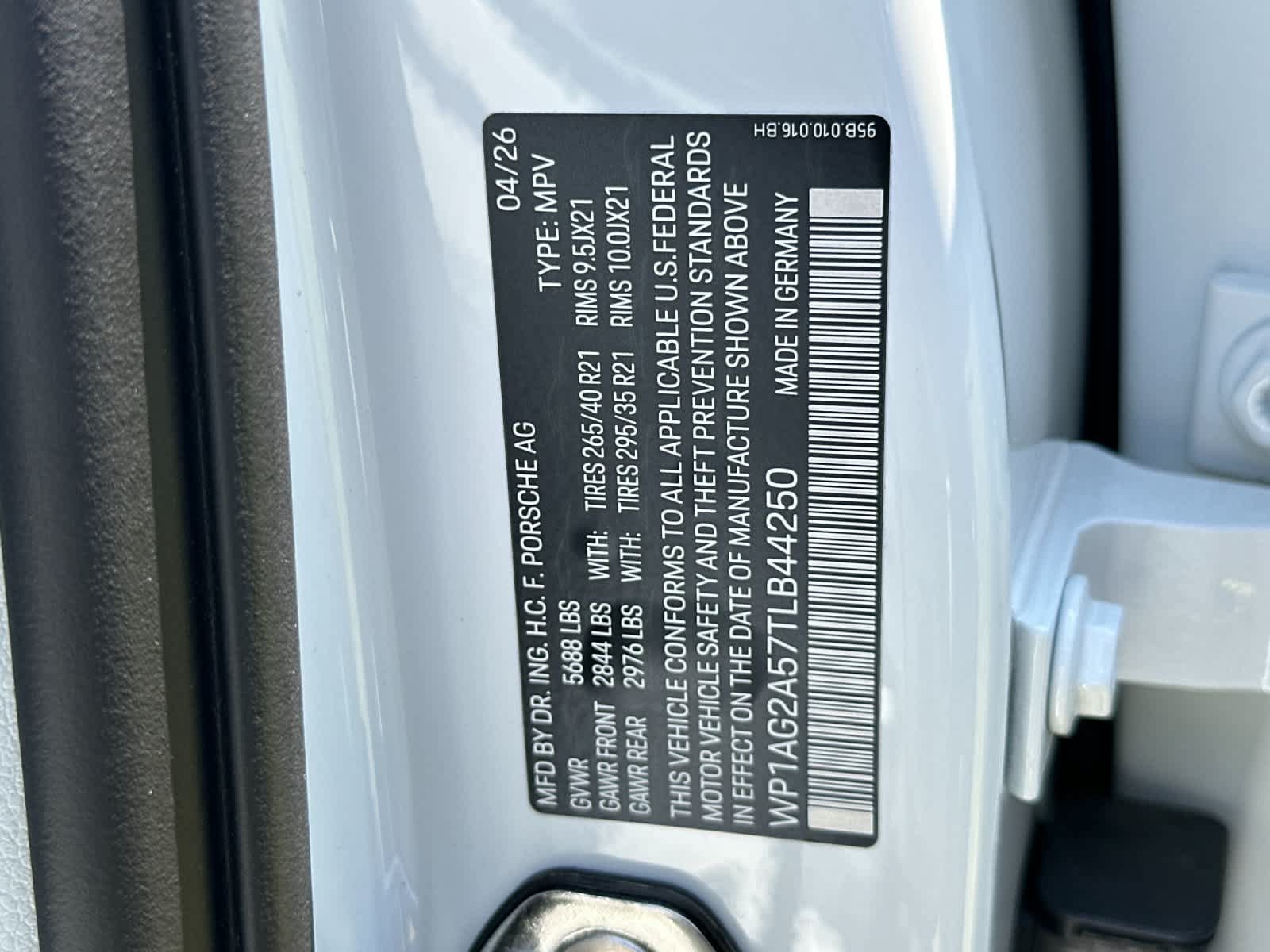 New 2026 Porsche Macan S AWD/4WD image 32
