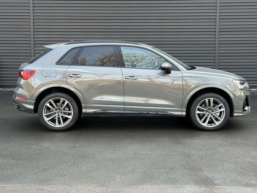 Used 2025 Audi Q3 2.0T Premium w/ Convenience Package image 6