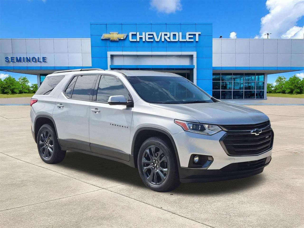 Used 2019 Chevrolet Traverse RS FWD image 1