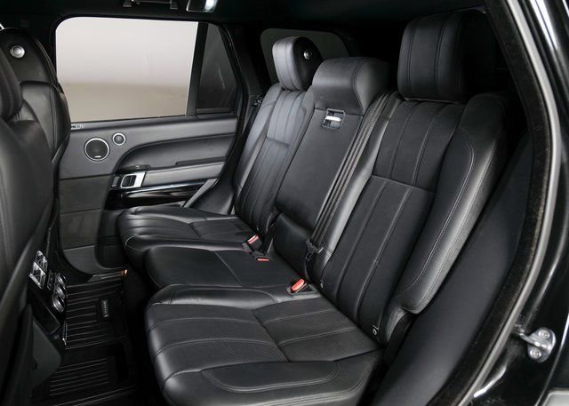 Used 2016 Land Rover Range Rover HSE image 5