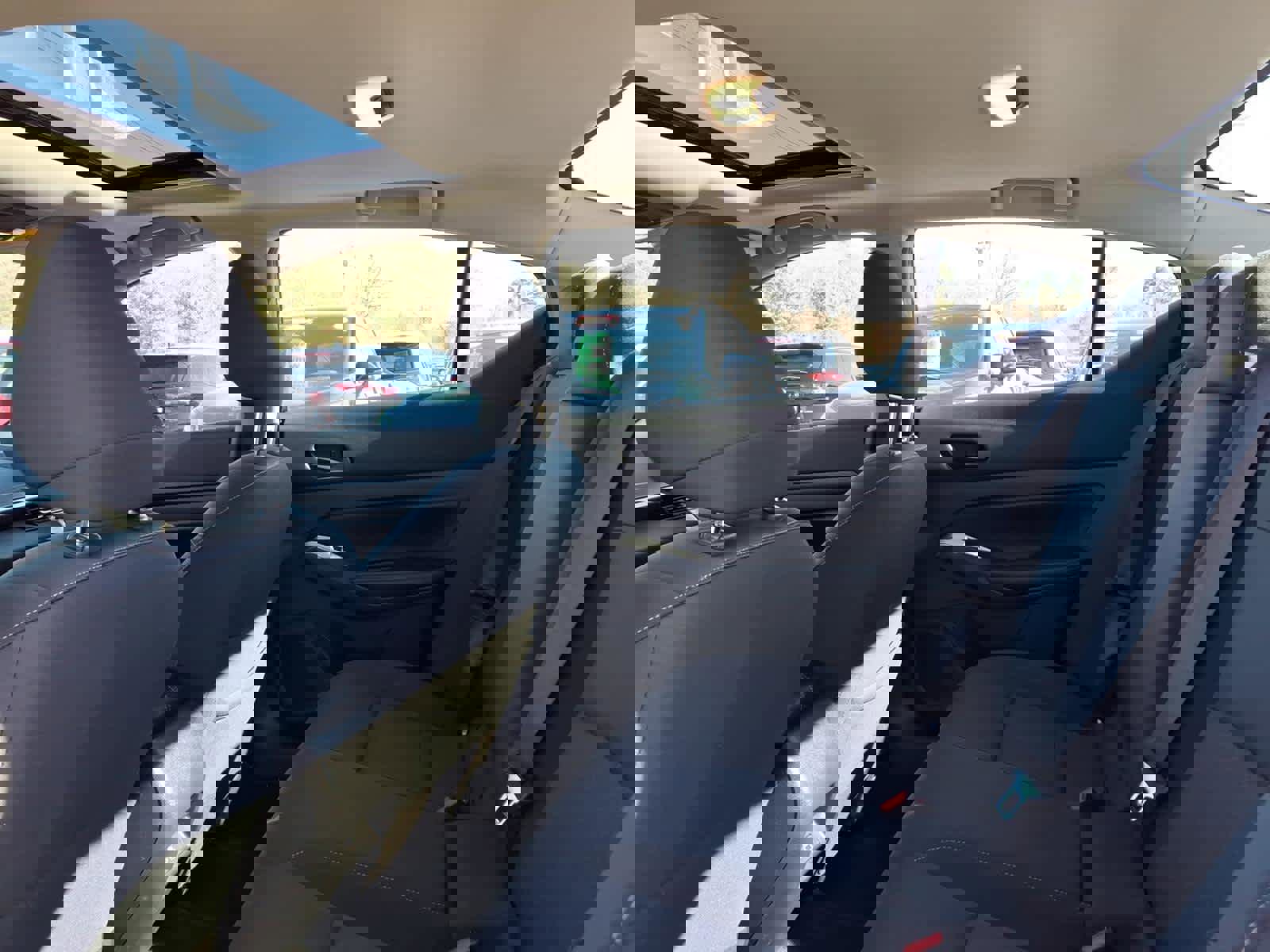 Used 2024 Nissan Altima 2.5 SV w/ SV Premium Package image 18