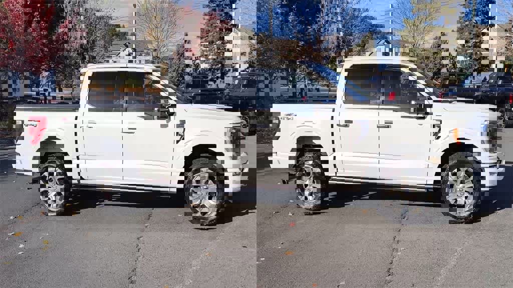 Used 2022 Ford F150 Platinum image 2