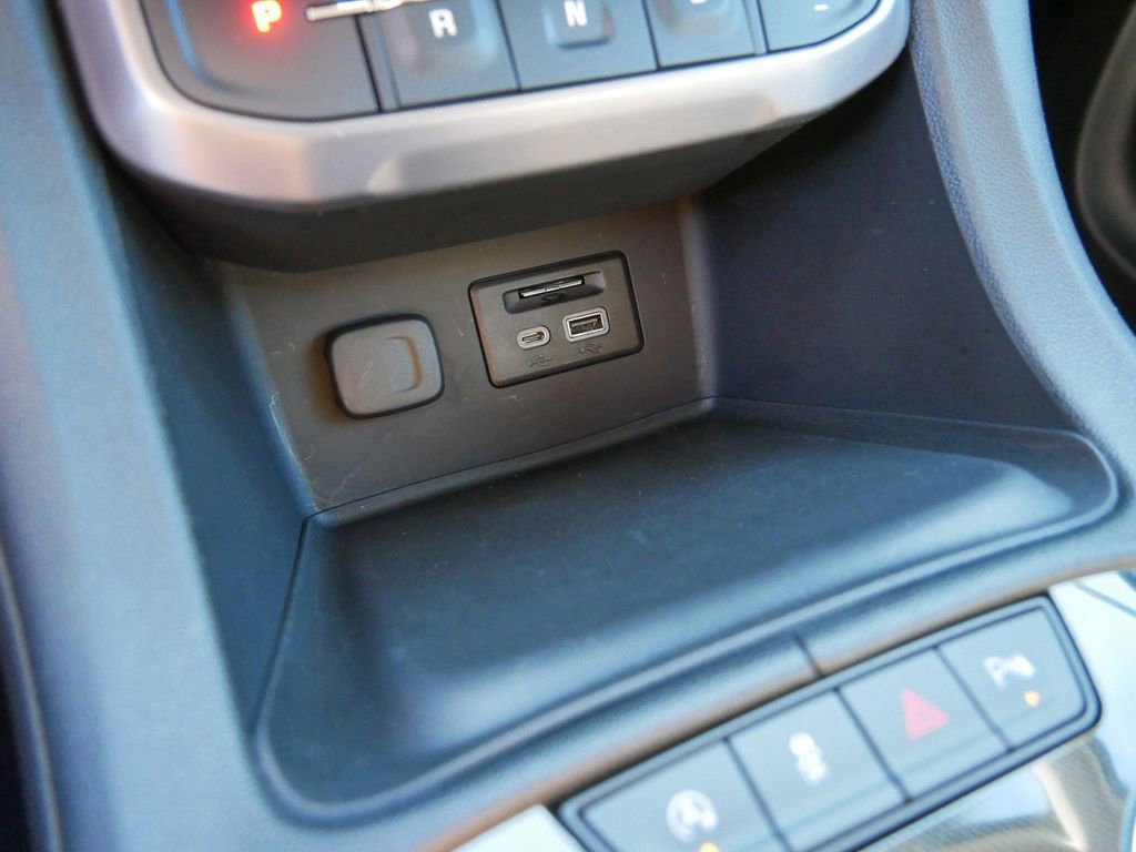 Used 2020 GMC Acadia AT4 w/ LPO, Roadside Safety Package image 25