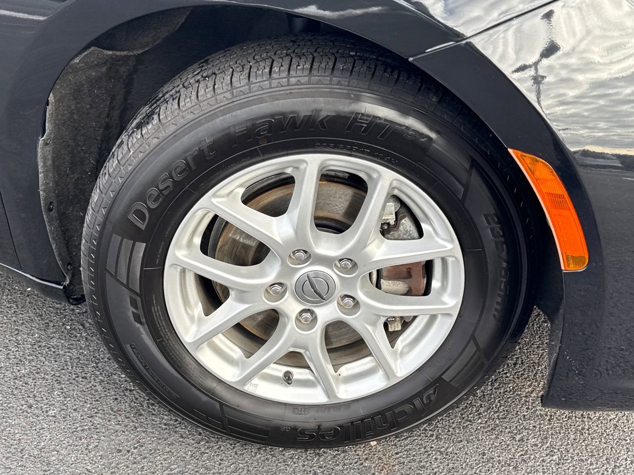 Used 2021 Chrysler Pacifica Touring-L image 9