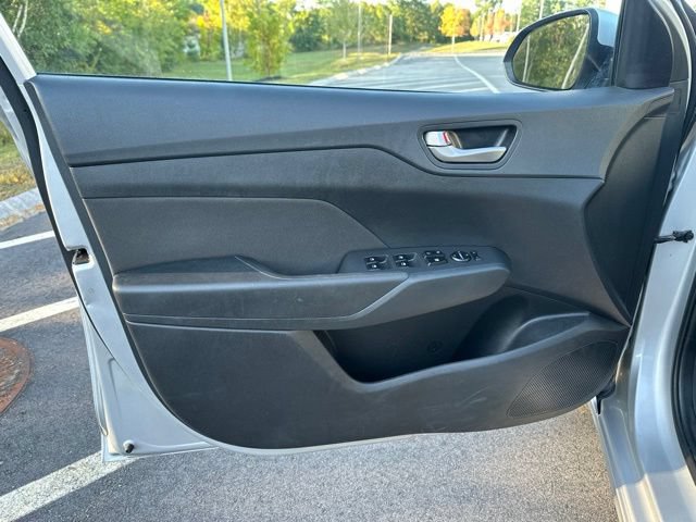 Used 2020 Hyundai Accent SE FWD image 19