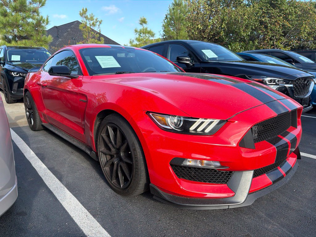 Used 2019 Ford Mustang Shelby GT350 w/ Technology Package RWD image 3