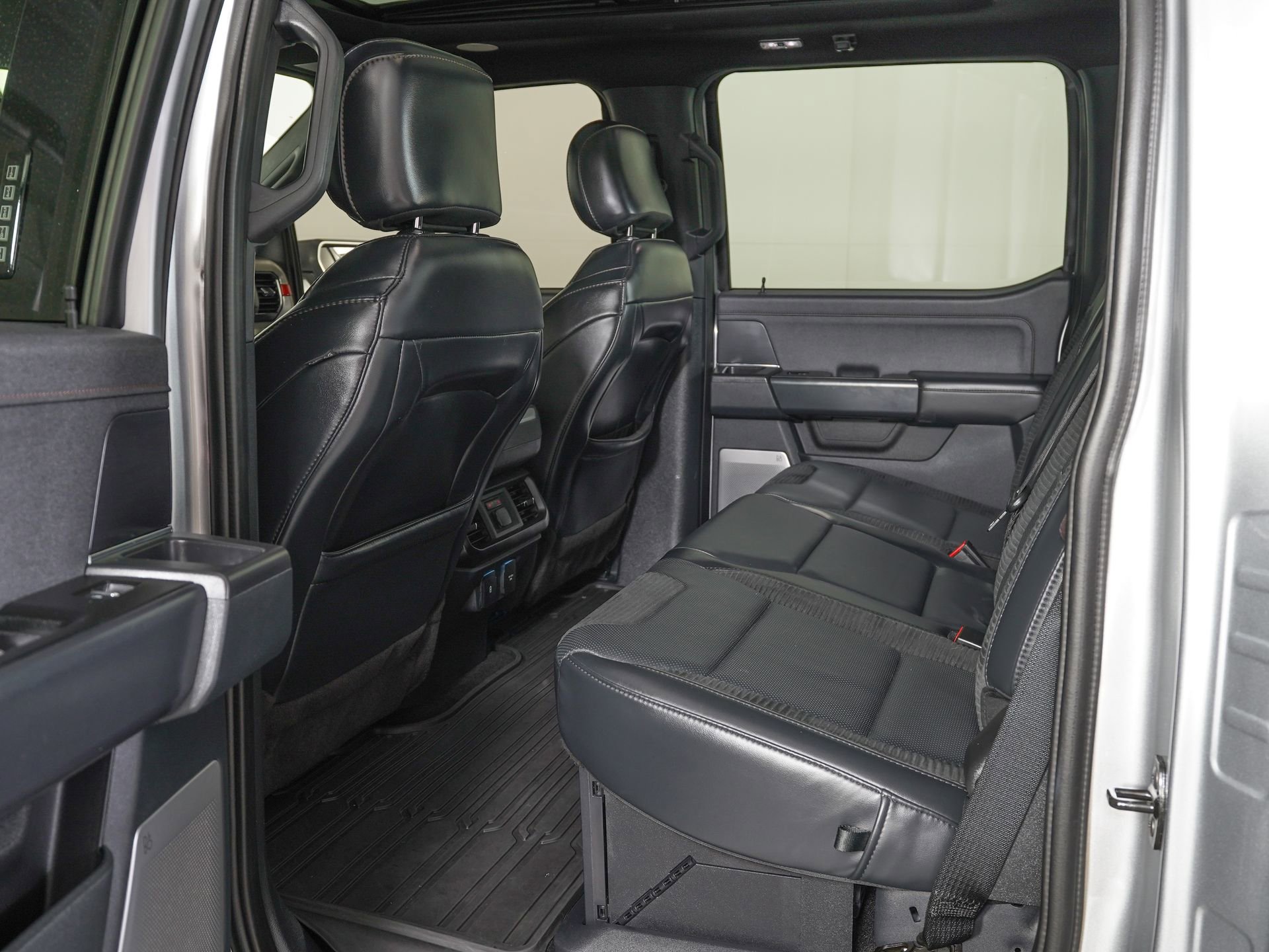 Used 2022 Ford F150 Raptor w/ Equipment Group 801A High image 13