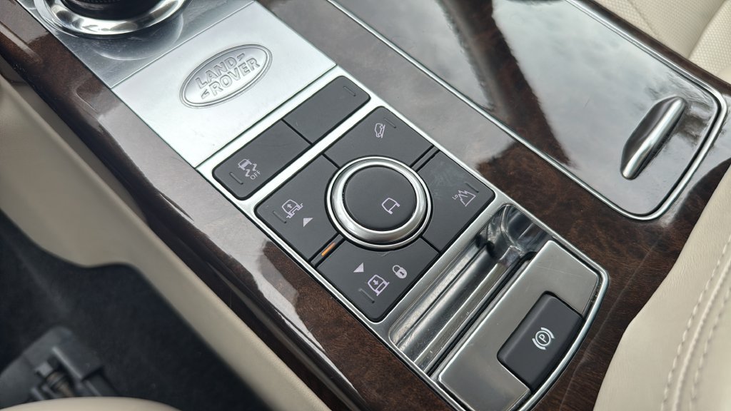 Used 2018 Land Rover Range Rover Supercharged AWD/4WD image 41