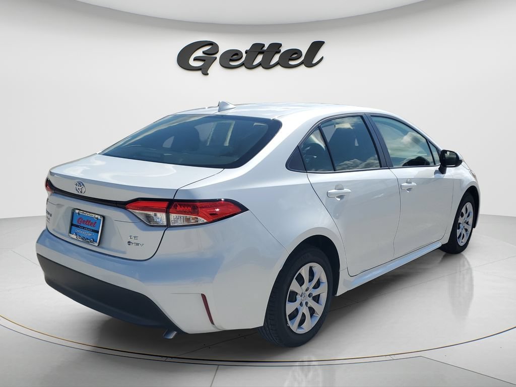 Certified 2026 Toyota Corolla LE FWD image 5