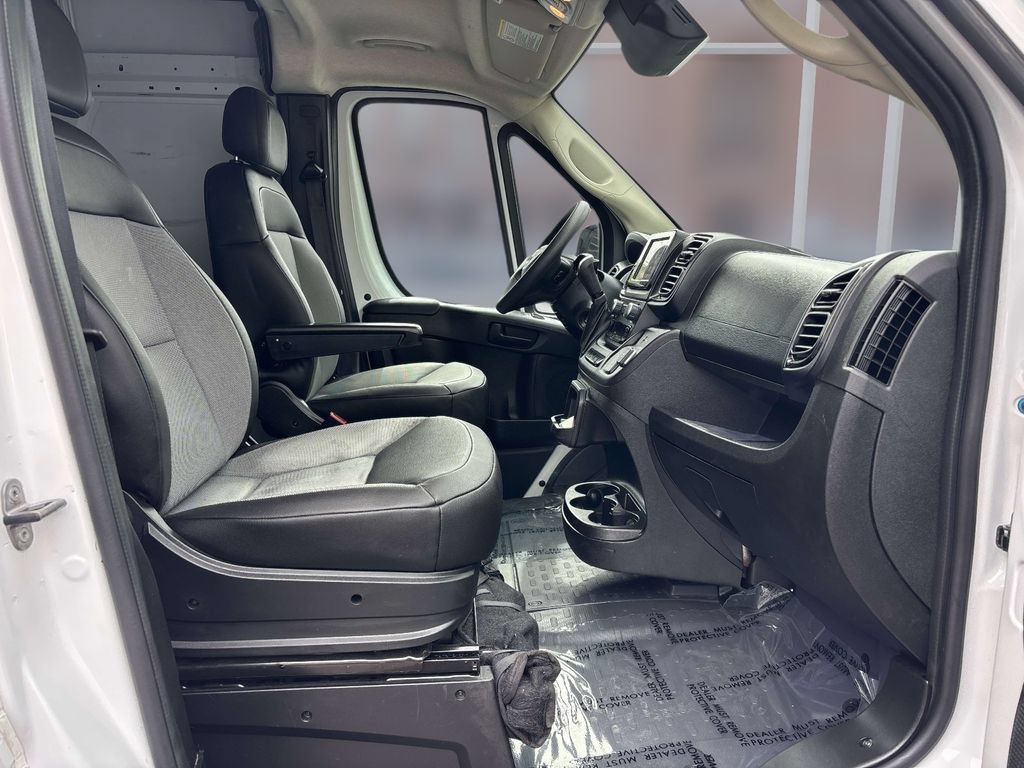 Used 2026 RAM ProMaster 2500 w/ Convenience Group FWD image 18