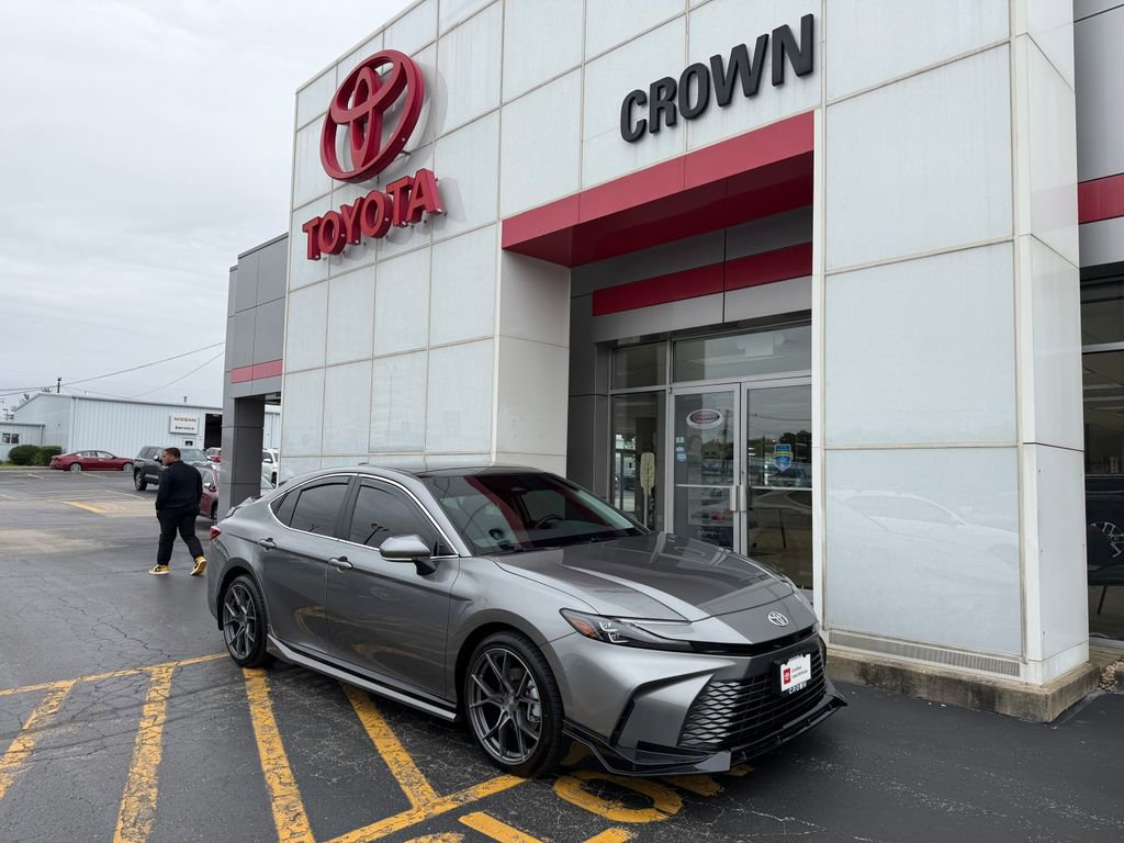 Used 2025 Toyota Camry XLE