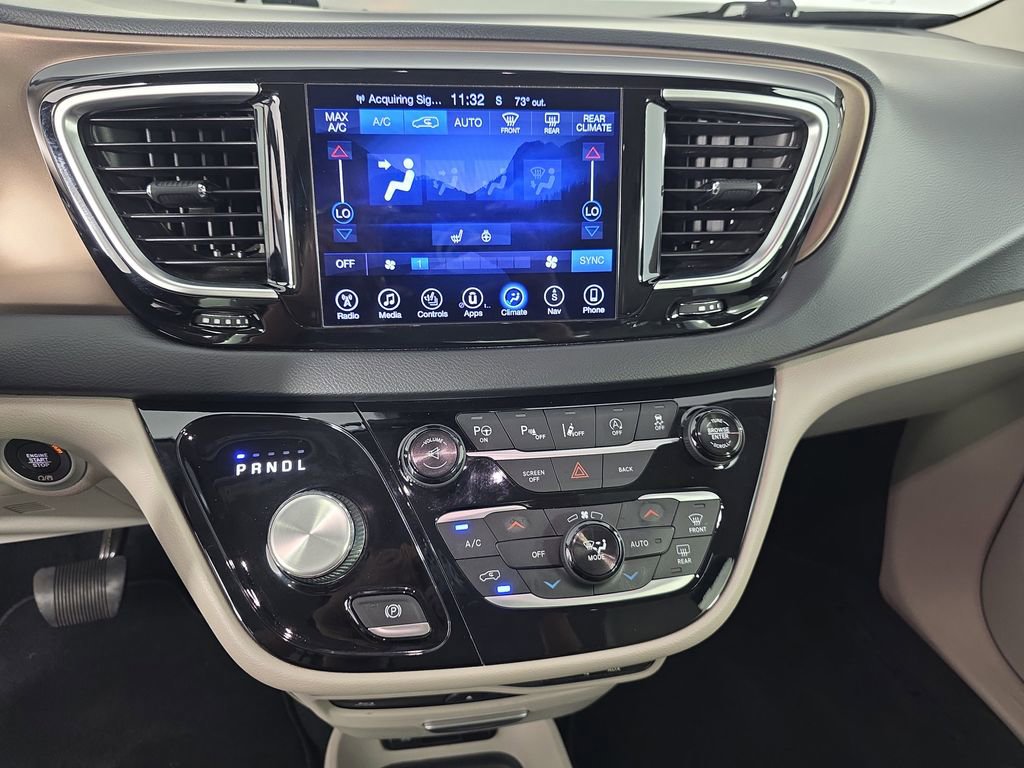 Used 2017 Chrysler Pacifica Touring-L Plus w/ Advanced Safetytec Group image 25