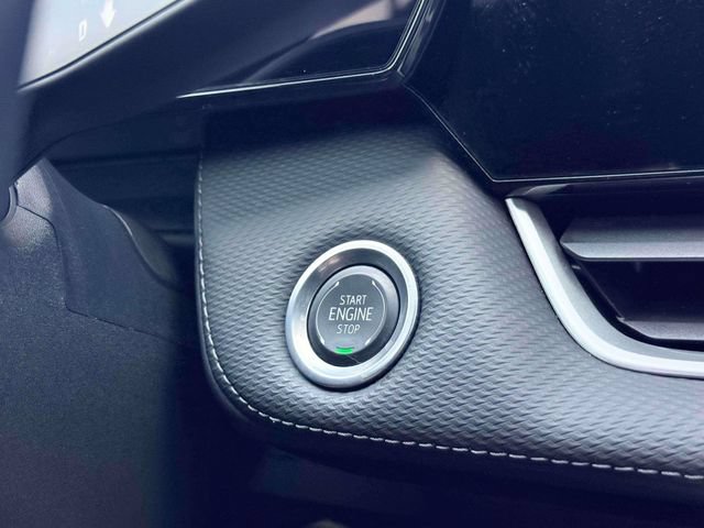 Used 2025 Chevrolet Equinox LT FWD image 24