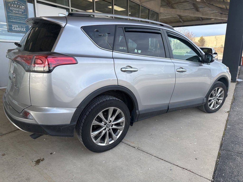 Used 2016 Toyota RAV4 Limited image 4