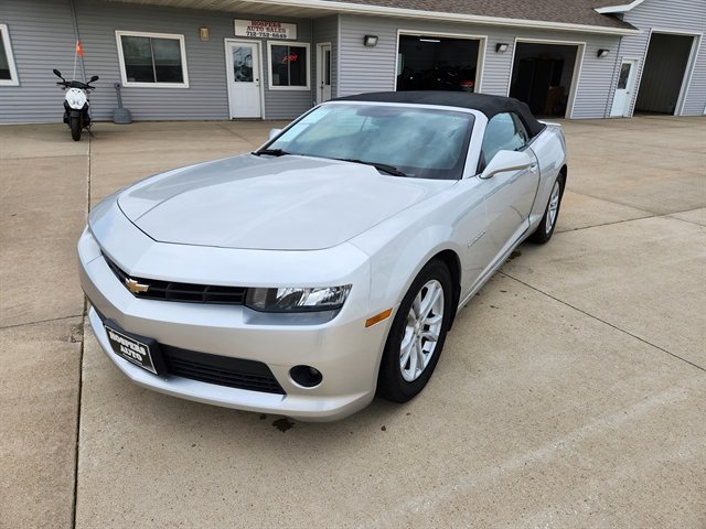 Used 2015 Chevrolet Camaro LT image 1