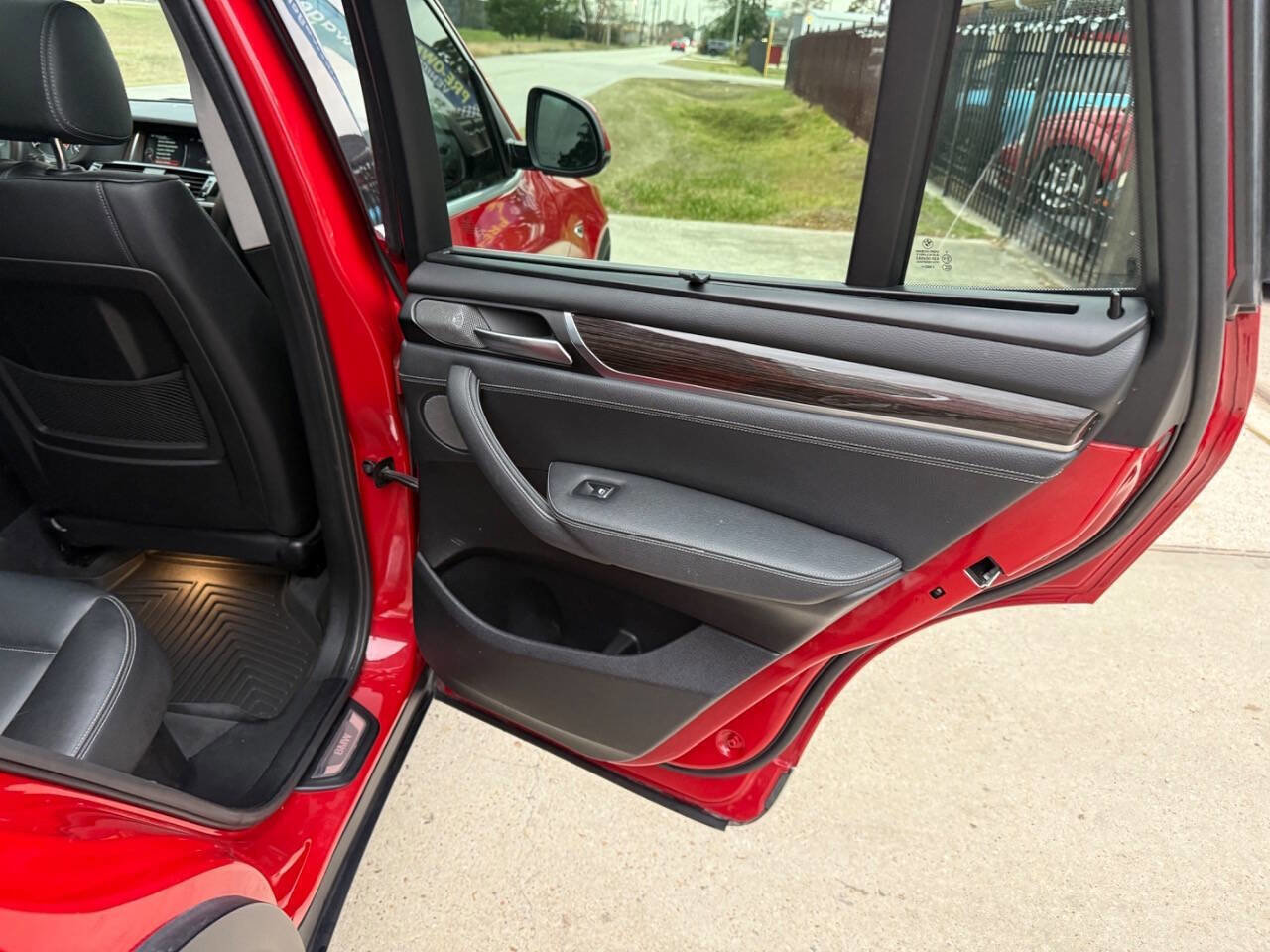 Used 2015 BMW X3 xDrive28d image 30