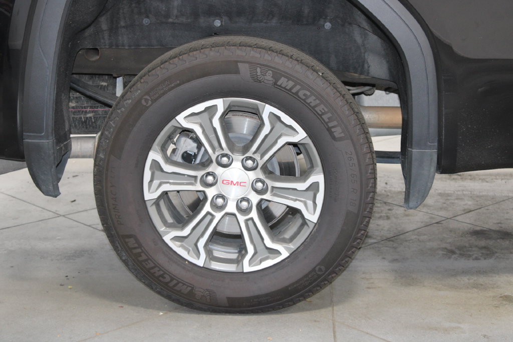 Used 2024 GMC Sierra 1500 SLT AWD/4WD image 14