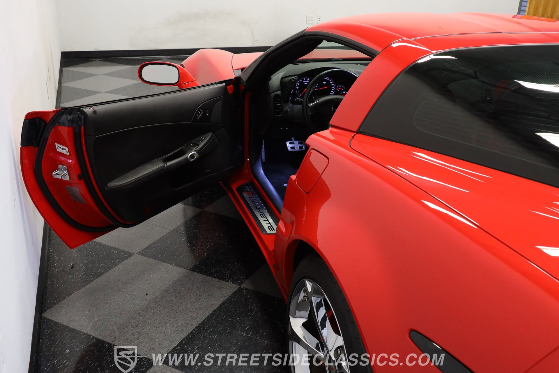 Used 2013 Chevrolet Corvette Grand Sport w/ 3LT Preferred Equipment Group image 32