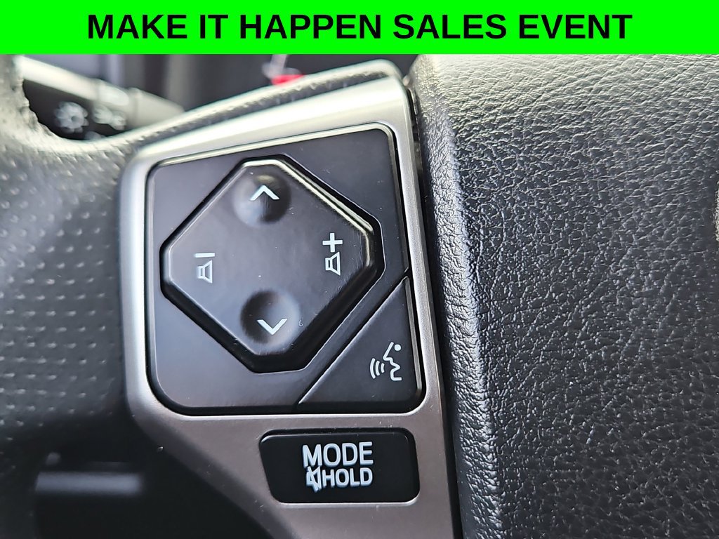 Used 2021 Toyota 4Runner SR5 AWD/4WD image 22