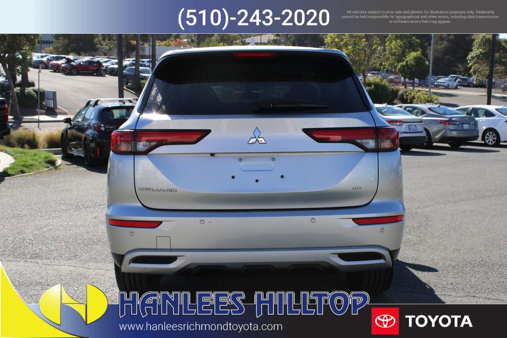 Used 2024 Mitsubishi Outlander SE image 8