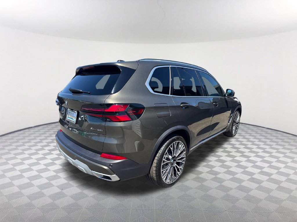 New 2026 BMW X5 xDrive40i w/ Premium Package AWD/4WD image 4