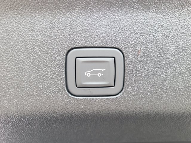 New 2026 Chevrolet Suburban High Country AWD/4WD image 11