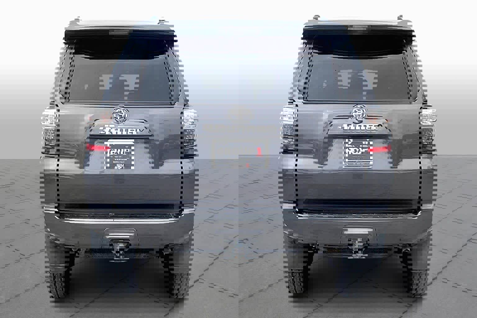 Used 2019 Toyota 4Runner SR5 image 5